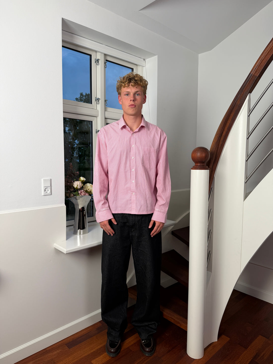 Checkered Shirt - Pink — model